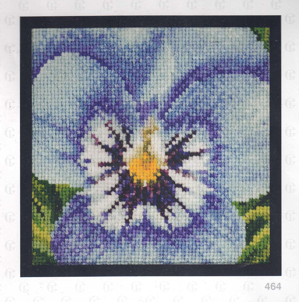 Pansies in 18ct Aida from Thea Gouveneur
