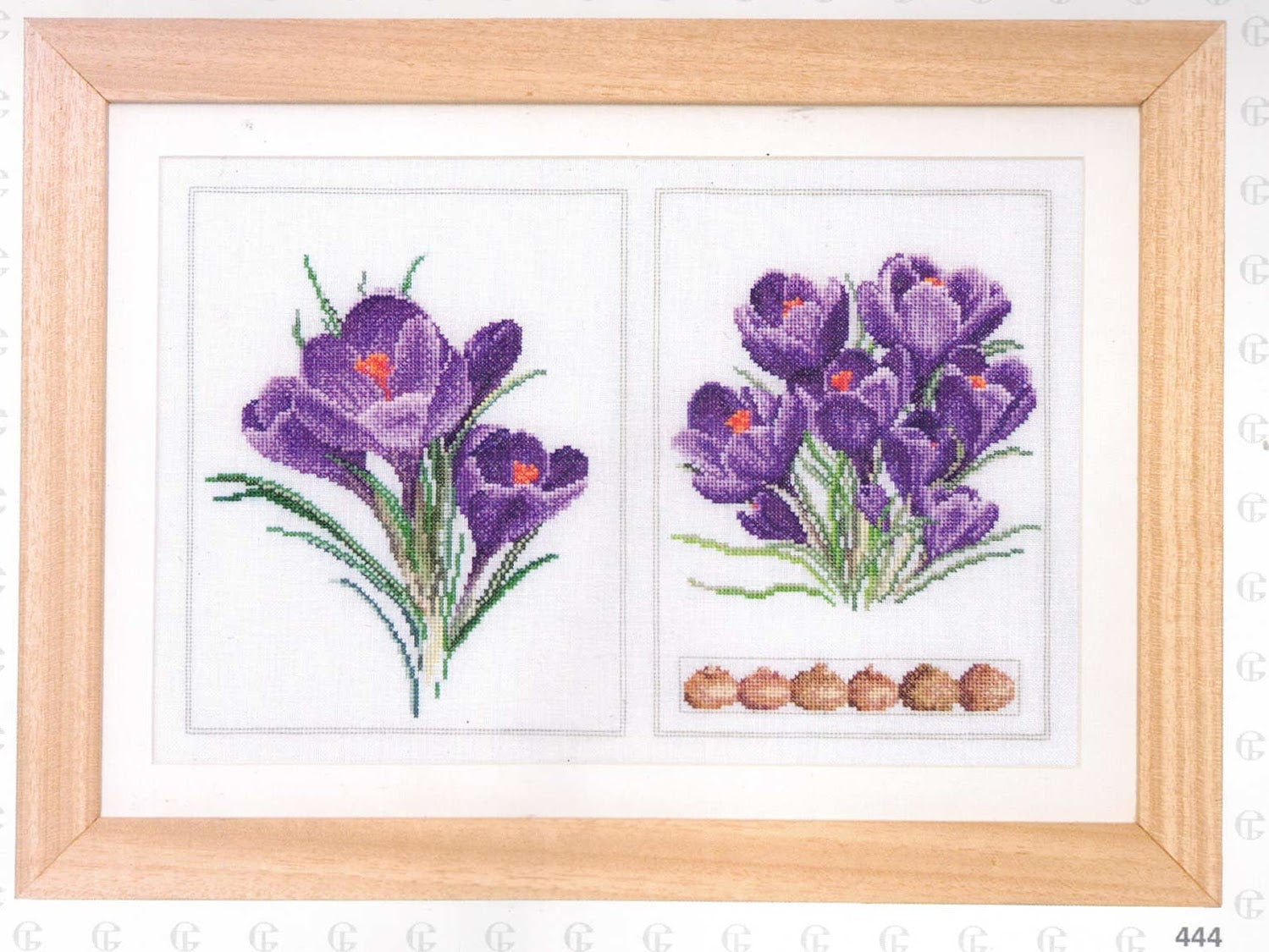 Floral Diptych in 18ct Aida / evenweave from Thea Gouveneur (Muscari, Crocus or Anemone)