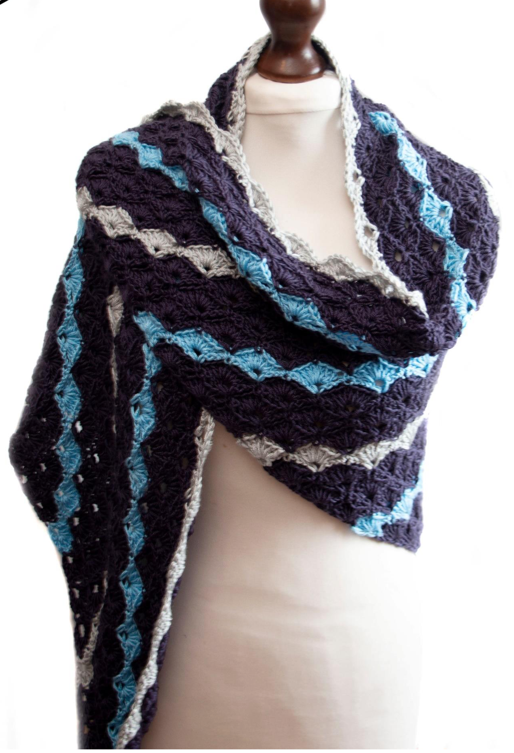 Cygnet Yarns - Silcaress Shells DK Summer Shawl Crochet kit