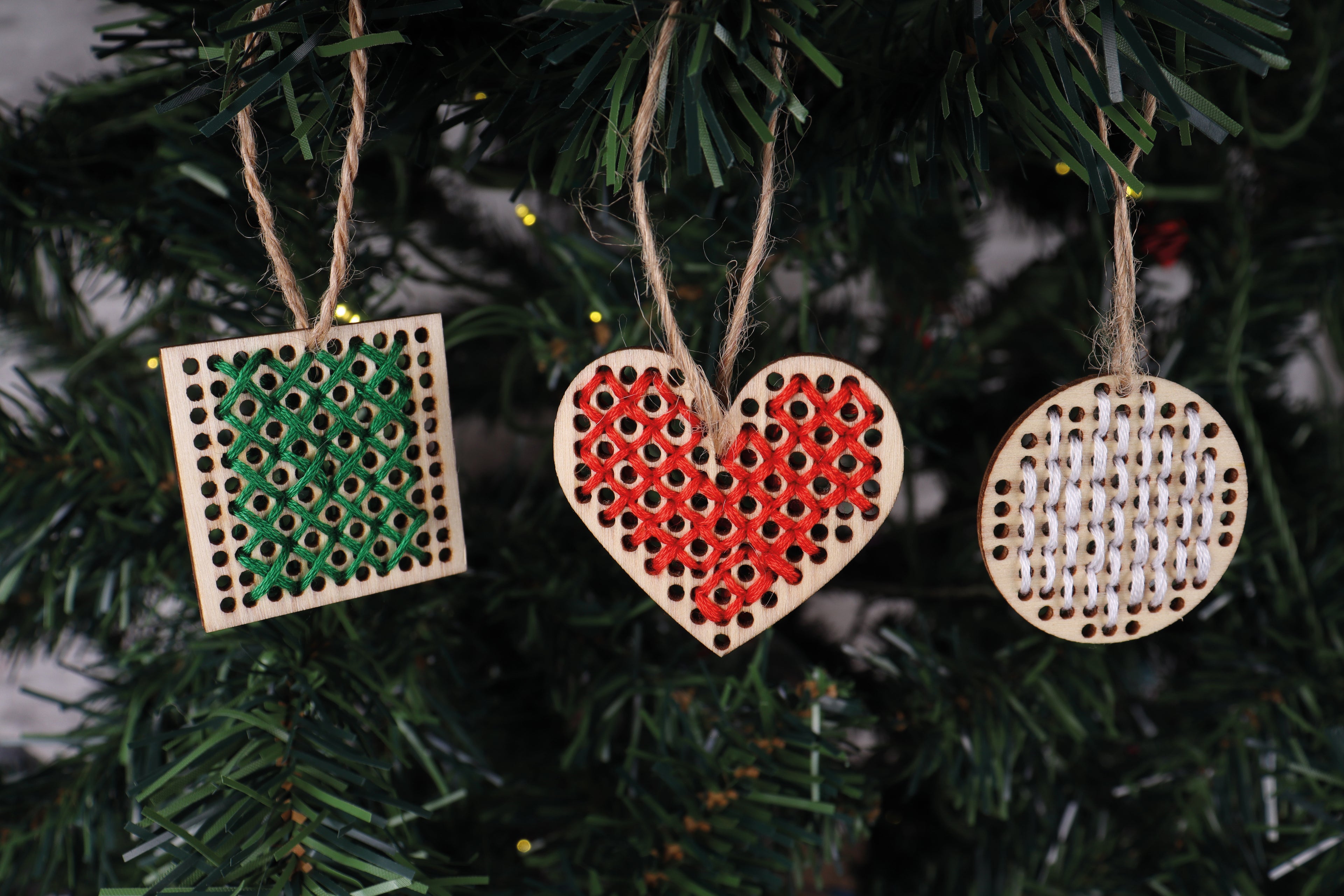 Cross Stitch: Pre-Punched Wooden Mini Shapes: 4 x 4cm (Pack of 3) by Trimits