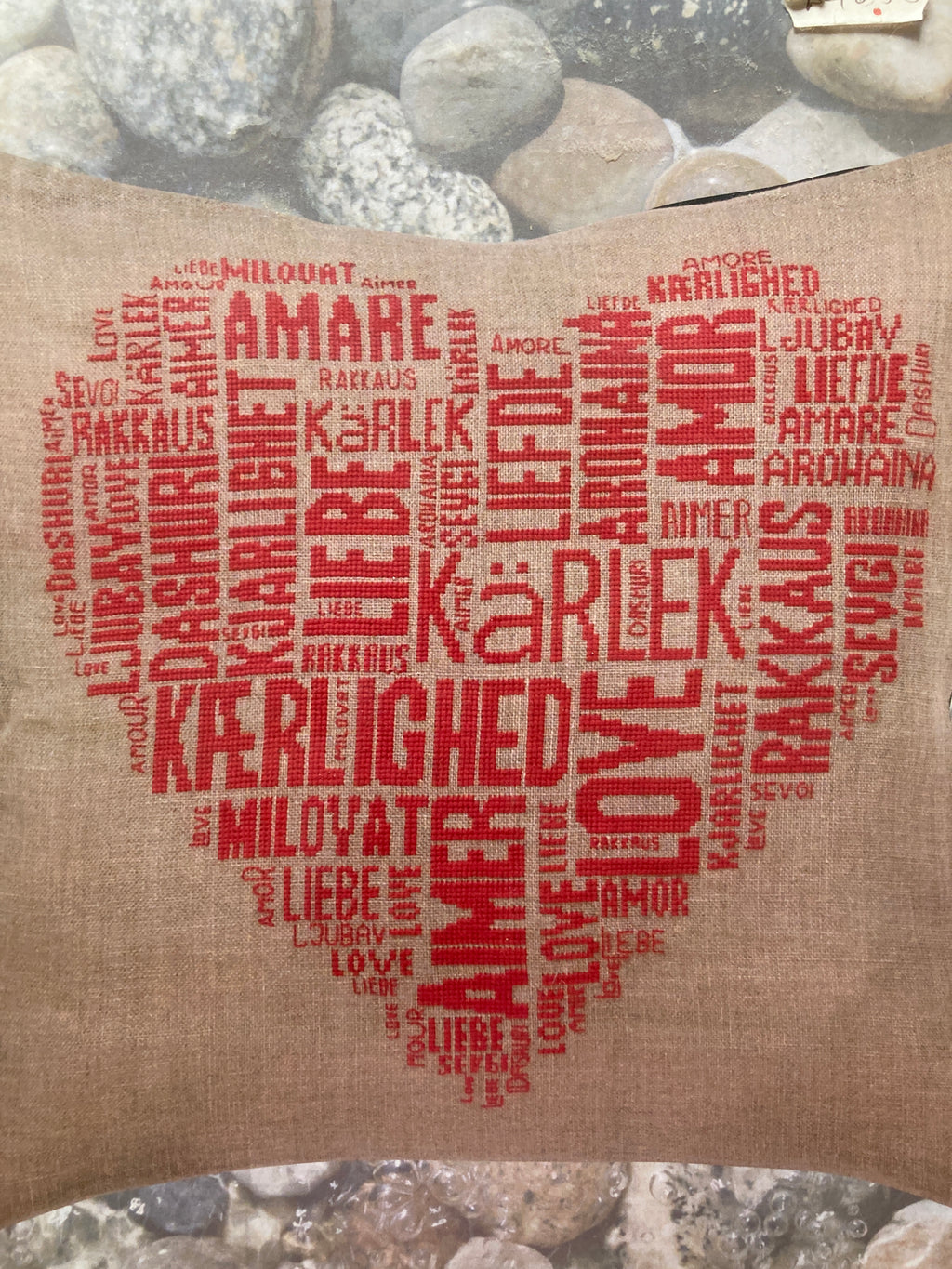 Love-red-beige-83-6136