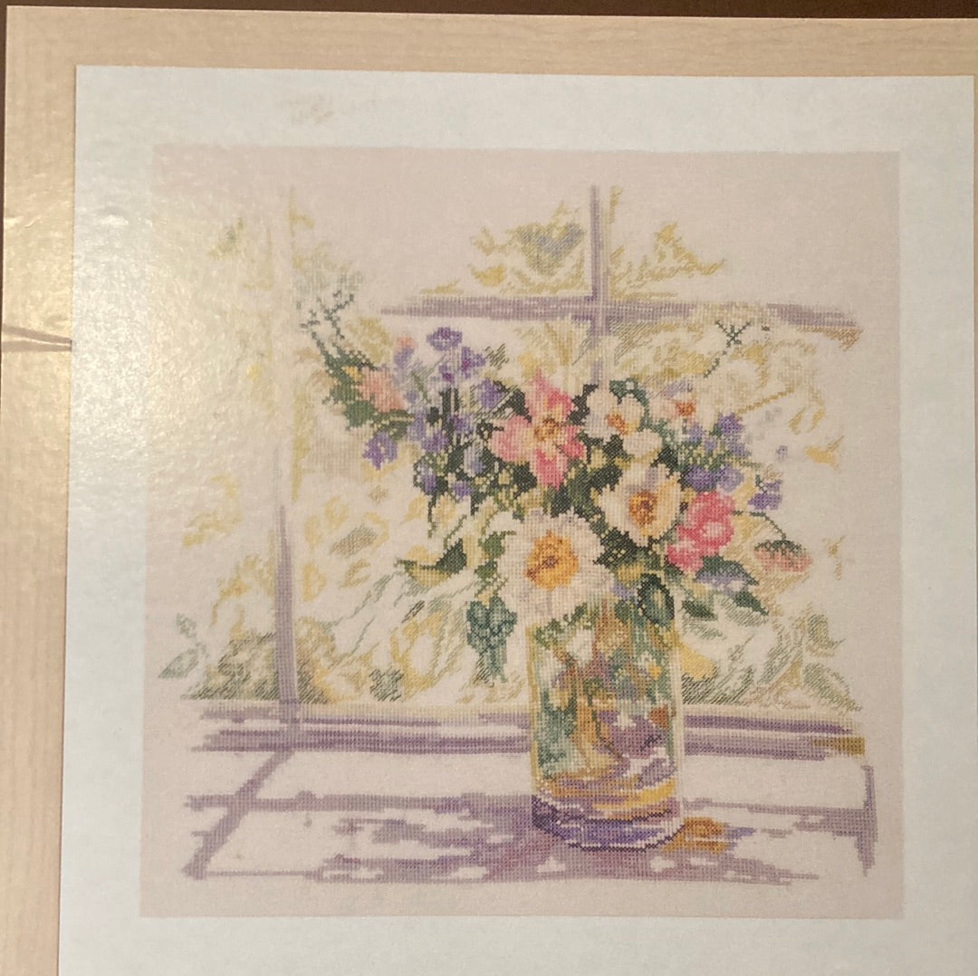 Lanarte Home and Garden Cross Stitch Collection  - Bouquet of Flowers