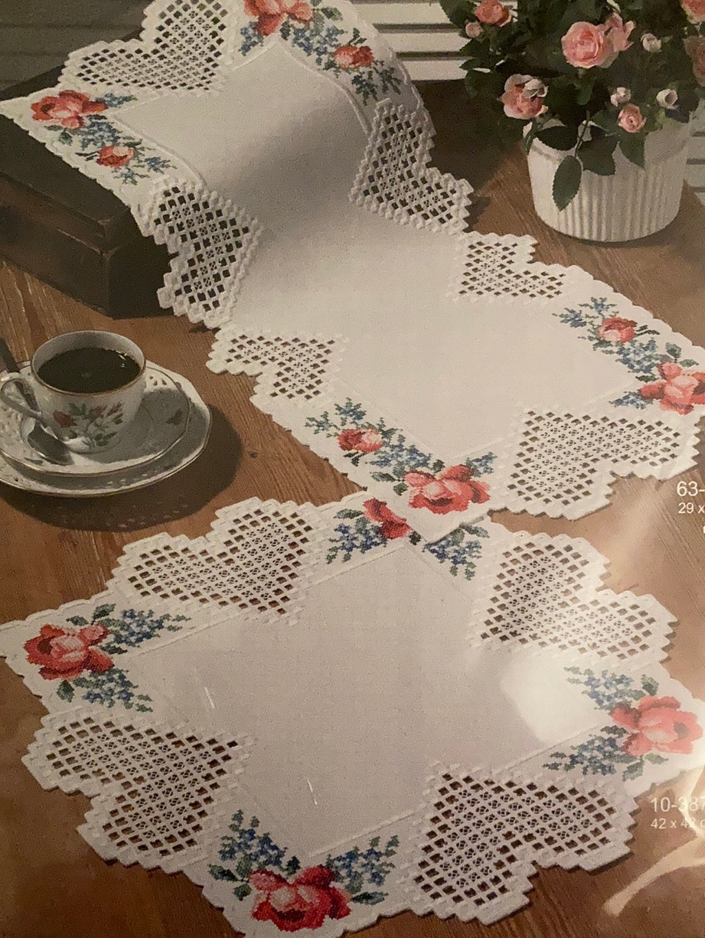 Hardanger with flowers (roses) - Scandinavian art needlework