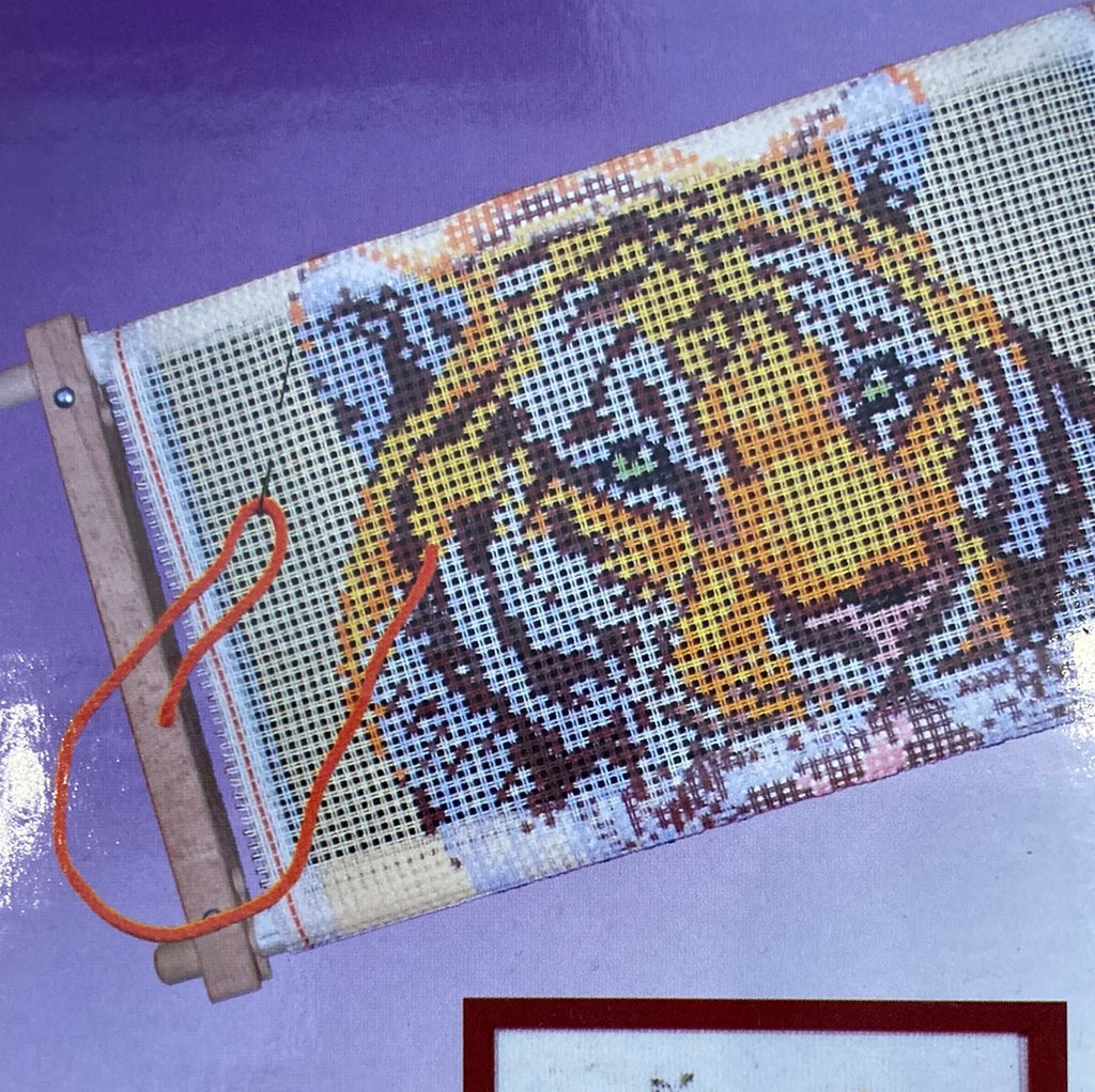 Hand Rotating Embroidery / Tapestry Frames